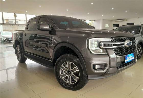 FORD RANGER 3.0 V6 TURBO DIESEL CD XLT 4X4 AUTOMÁTICO FORD RANGER 3.0 V6 TURBO DIESEL CD XLT 4X4 AUTOMÁTICO
